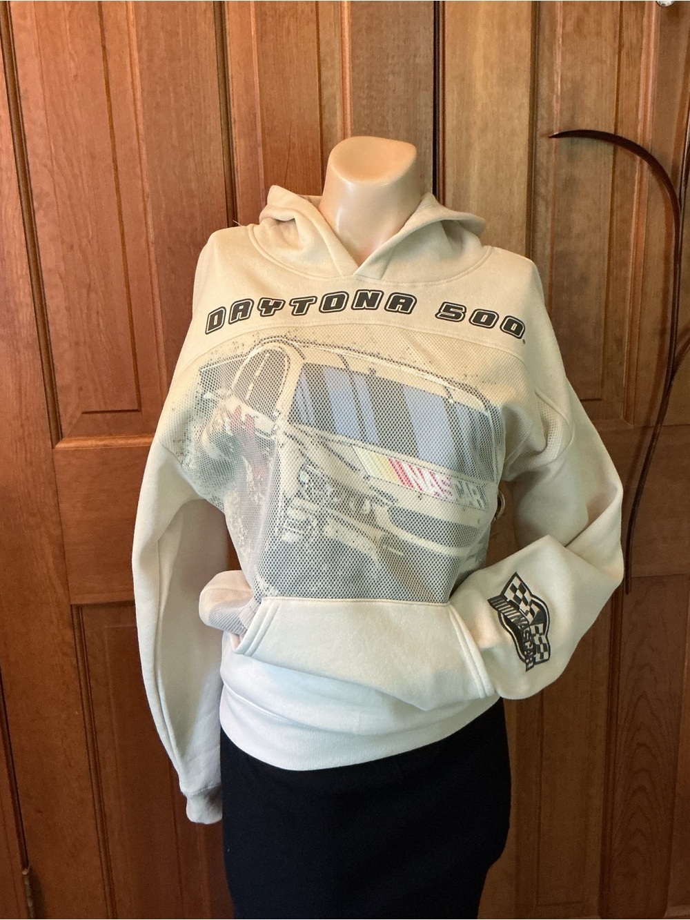 NASCAR Cream Daytona 500 Hoodie Sweatshirt.